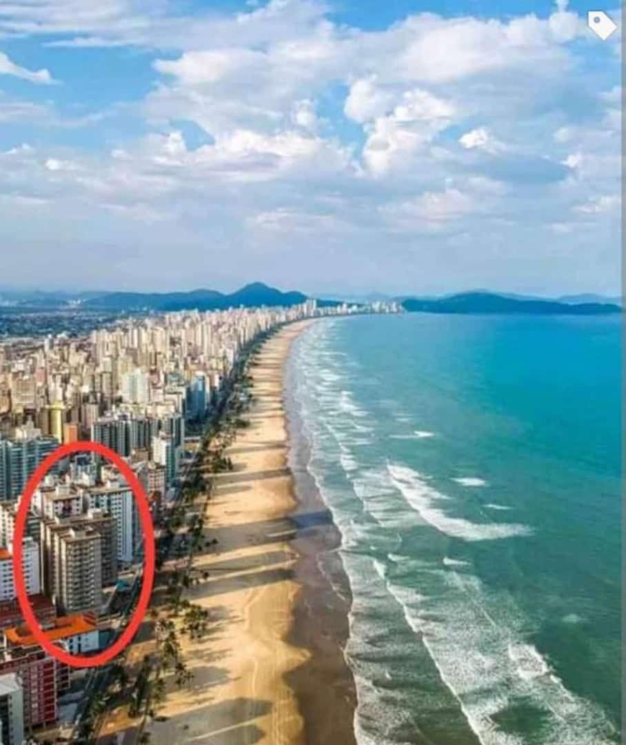 Apartamento frente ao mar com varanda e piscina Praia Grande (Santos) Exterior foto
